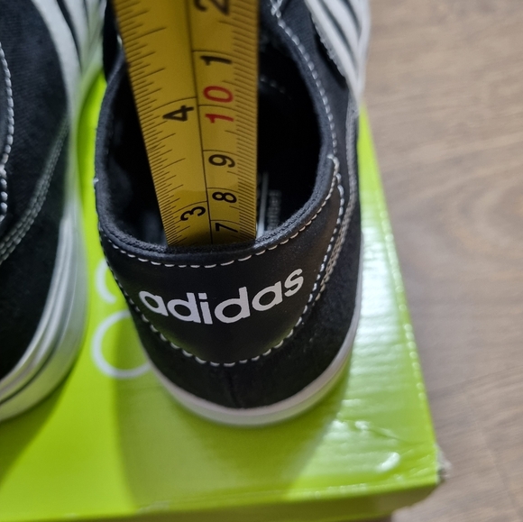 Adidas black and white men's sneakers Size 9.5 U.S. - Picture 7 of 15